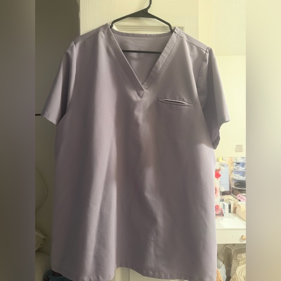 Light Purple V-Neck Scrub Top - Picture 1 of 2